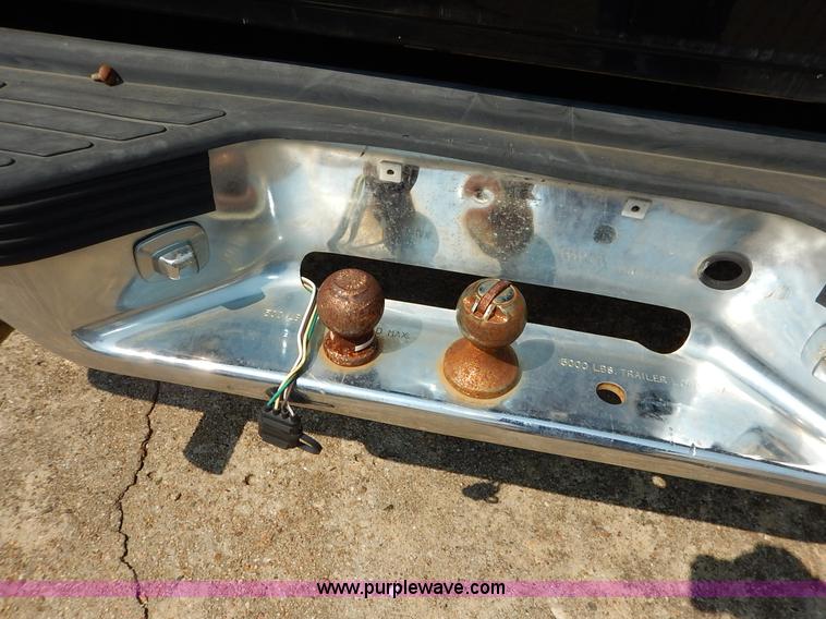 image for item J3604 1998 Chevrolet 1500 pickup truck