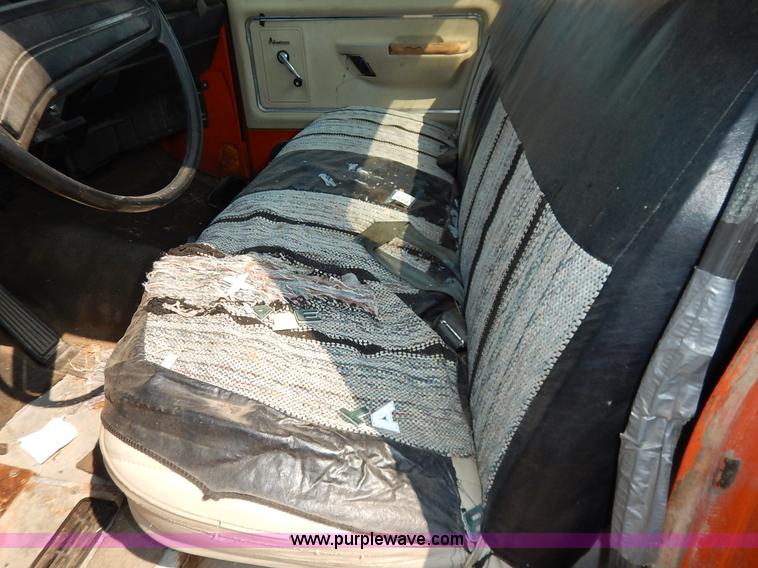 image for item J3605 1972 Dodge D10 Adventurer pickup truck