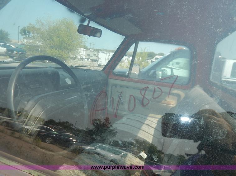 image for item J3605 1972 Dodge D10 Adventurer pickup truck