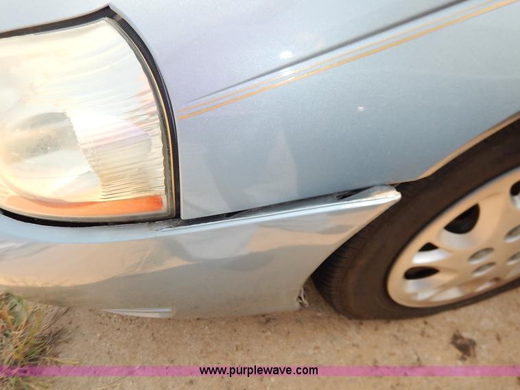 image for item J3611 2003 Saturn L200