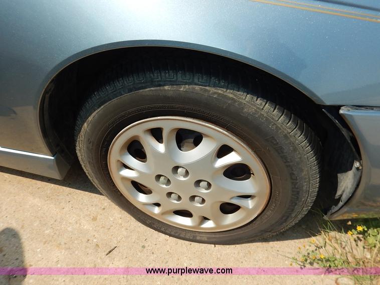 image for item J3611 2003 Saturn L200