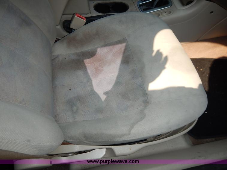 image for item J3611 2003 Saturn L200