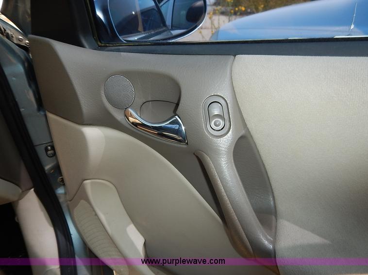 image for item J3611 2003 Saturn L200