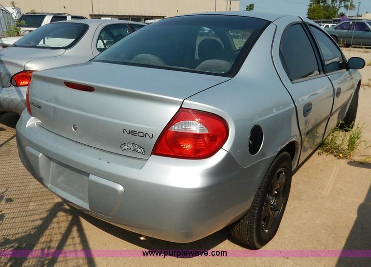 image for item J3613 2004 Dodge Neon