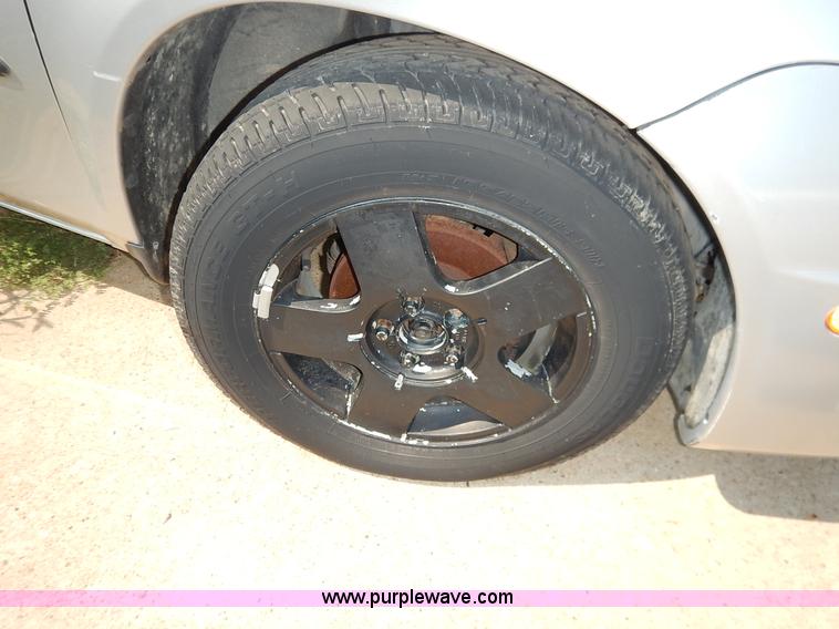 image for item J3613 2004 Dodge Neon