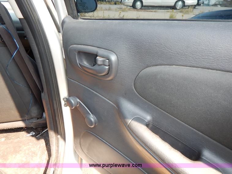 image for item J3613 2004 Dodge Neon