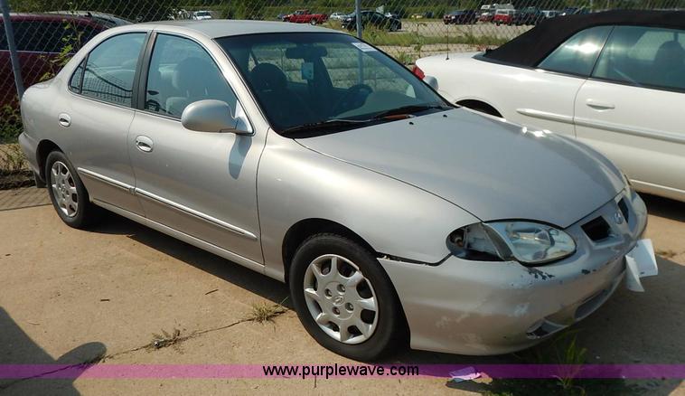 image for item J3614 2000 Hyundai Elantra GLS