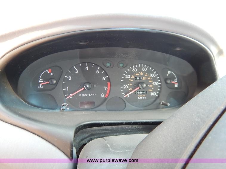 image for item J3614 2000 Hyundai Elantra GLS