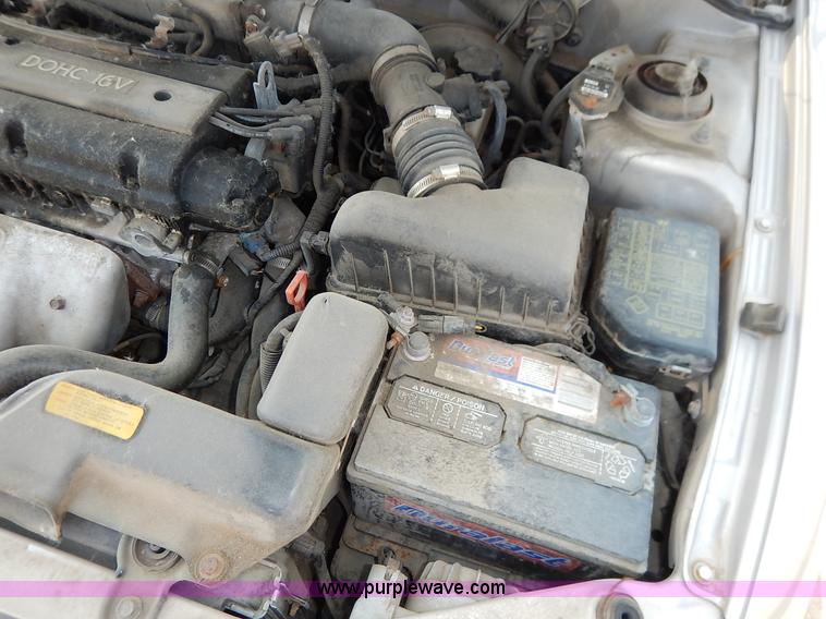 image for item J3614 2000 Hyundai Elantra GLS