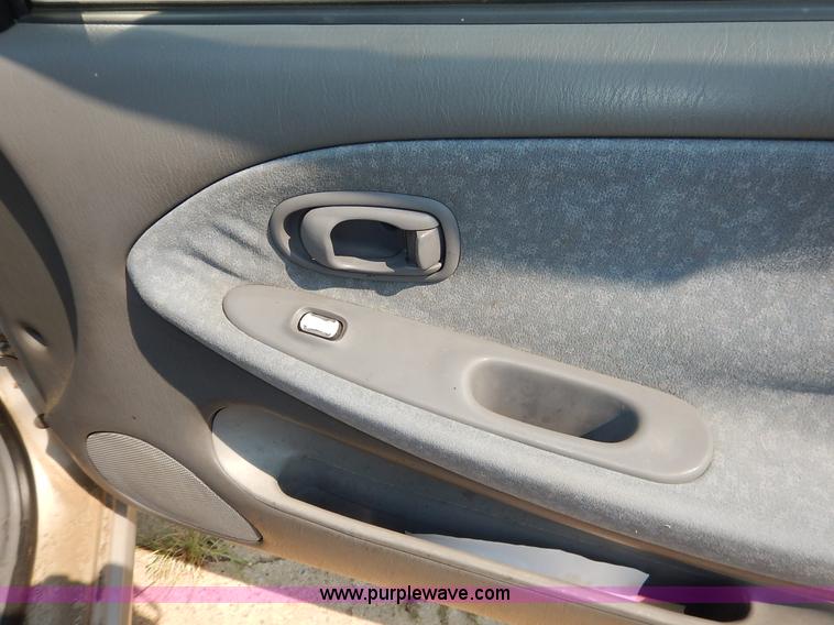 image for item J3614 2000 Hyundai Elantra GLS