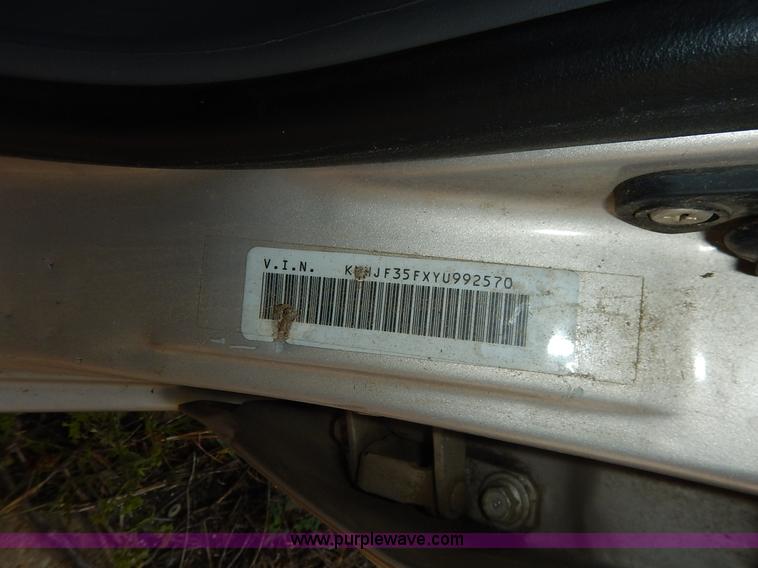 image for item J3614 2000 Hyundai Elantra GLS