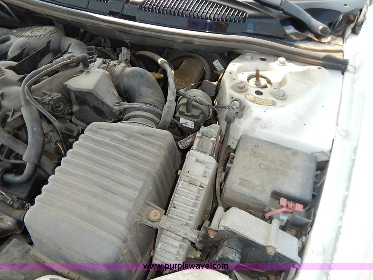 image for item J3615 2002 Chrysler Sebring LXi convertible