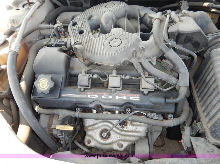image for item J3615 2002 Chrysler Sebring LXi convertible