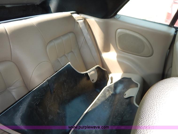 image for item J3615 2002 Chrysler Sebring LXi convertible