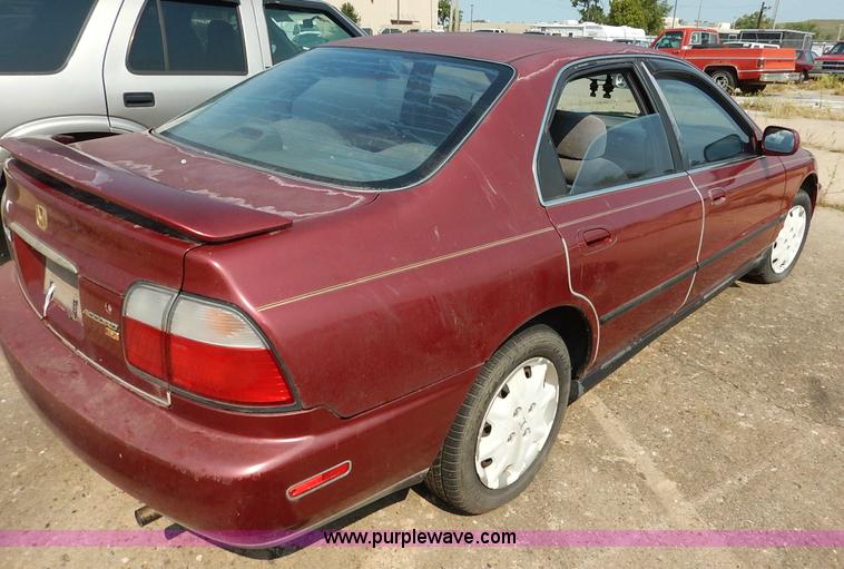 image for item J3616 1996 Honda Accord