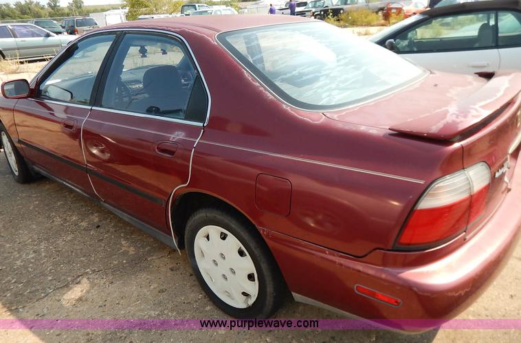 image for item J3616 1996 Honda Accord