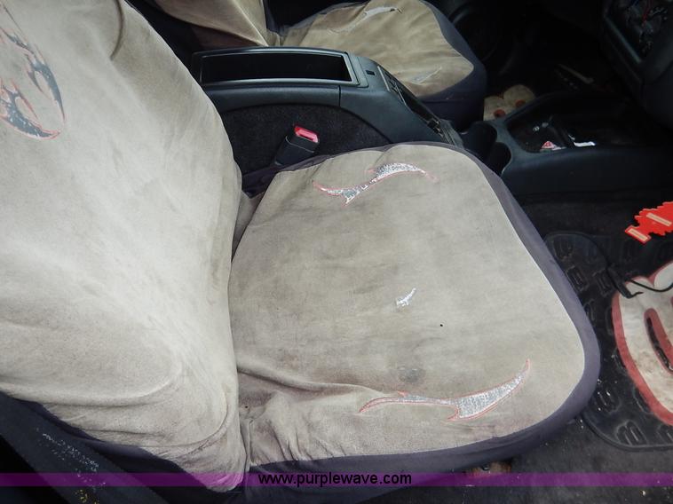 image for item J3617 2002 Chevrolet Blazer SUV