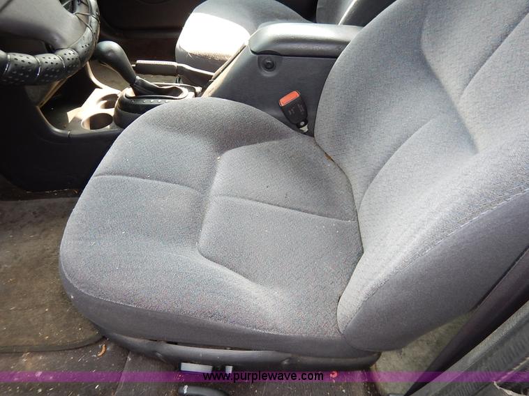 image for item J3618 2000 Plymouth Breeze