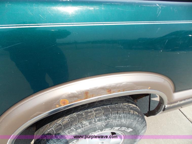 image for item J3691 1996 Chevrolet S10 Ext. Cab pickup truck