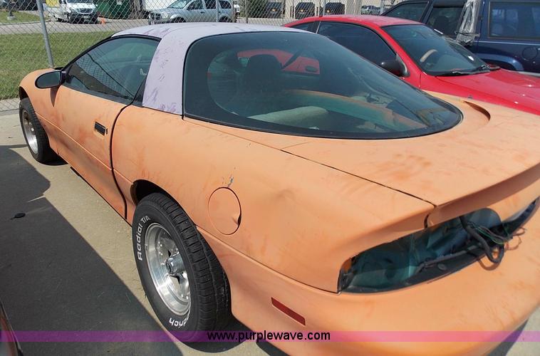 image for item J3692 1994 Chevrolet Camaro