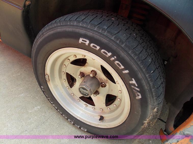 image for item J3692 1994 Chevrolet Camaro