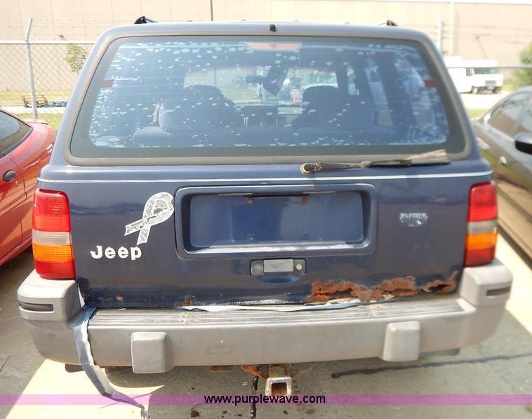 image for item J3694 1994 Jeep Grand Cherokee