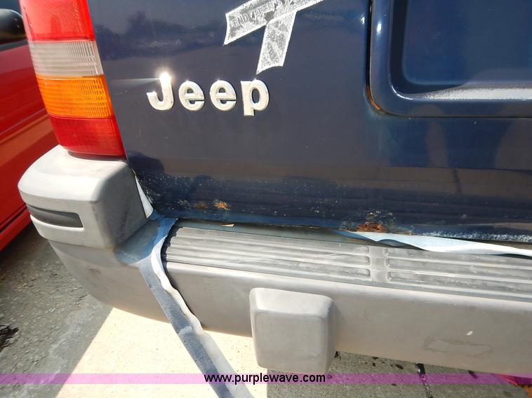 image for item J3694 1994 Jeep Grand Cherokee