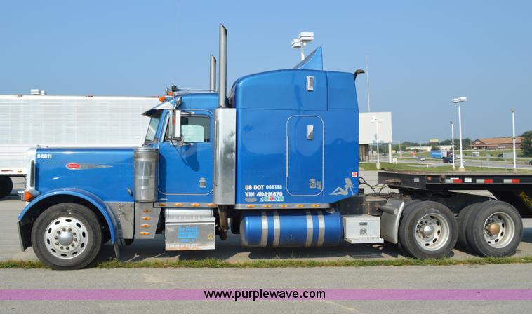 image for item AX9425 2004 Peterbilt 379 semi truck