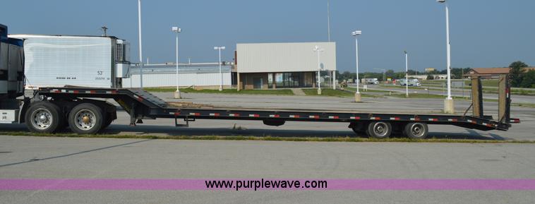 image for item AX9426 2007 Kaufman R25TON equipment trailer