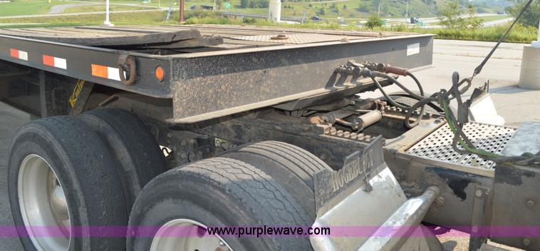 image for item AX9426 2007 Kaufman R25TON equipment trailer