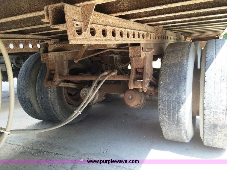 image for item D1677 1980 Monon dry van trailer