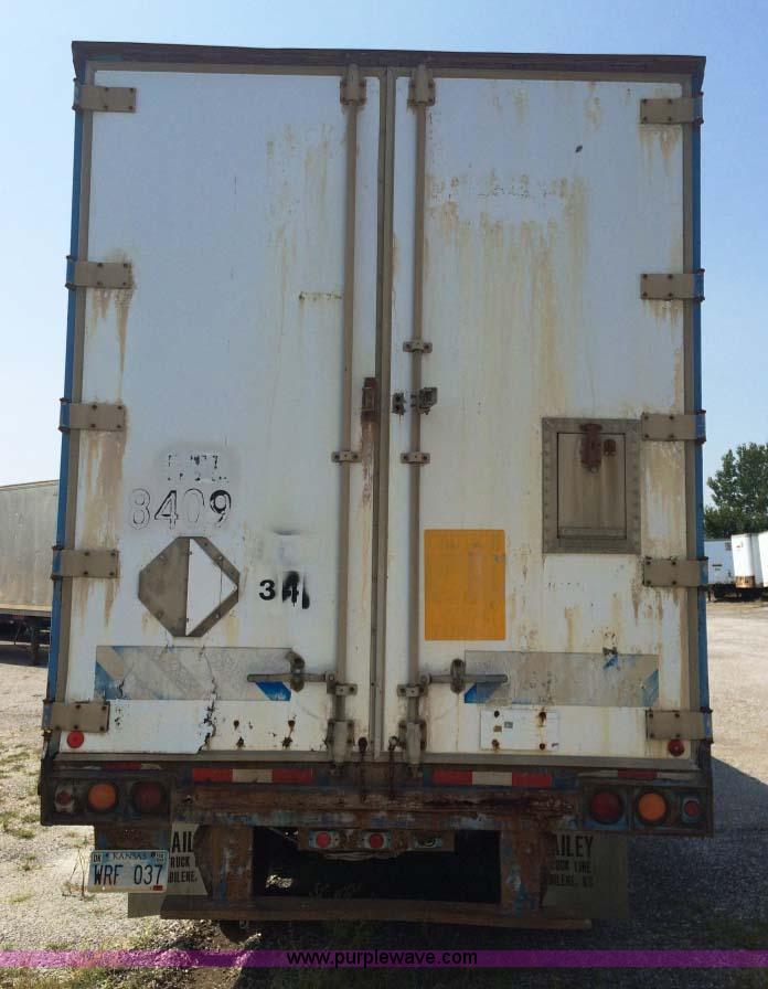 image for item D1678 1986 Stoughton dry van trailer