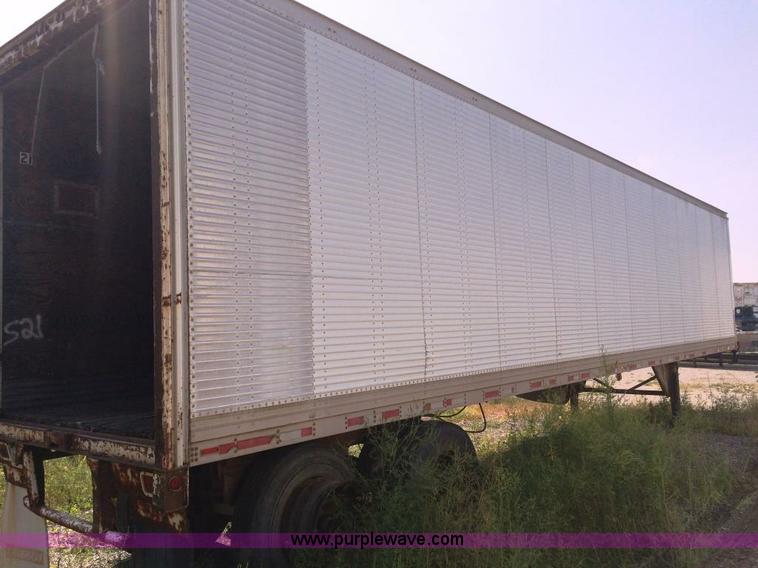 image for item D1679 1978 Trailmobile dry van trailer