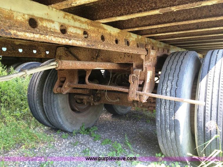 image for item D1679 1978 Trailmobile dry van trailer