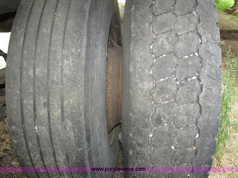 image for item H1245 1995 Great Dane 7511TUW-53 dry van trailer