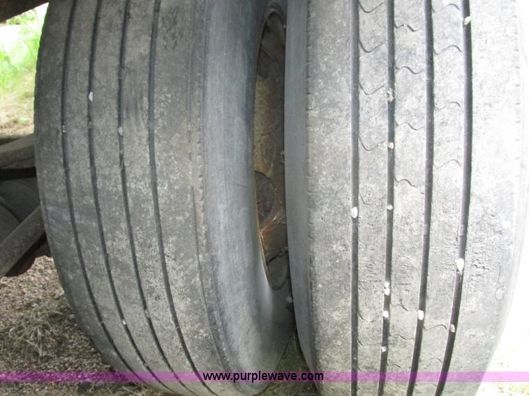 image for item H1245 1995 Great Dane 7511TUW-53 dry van trailer