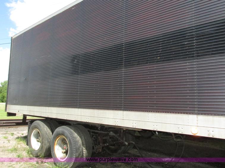 image for item H1246 1975 Fruehauf FB9-F2-45 dry van trailer