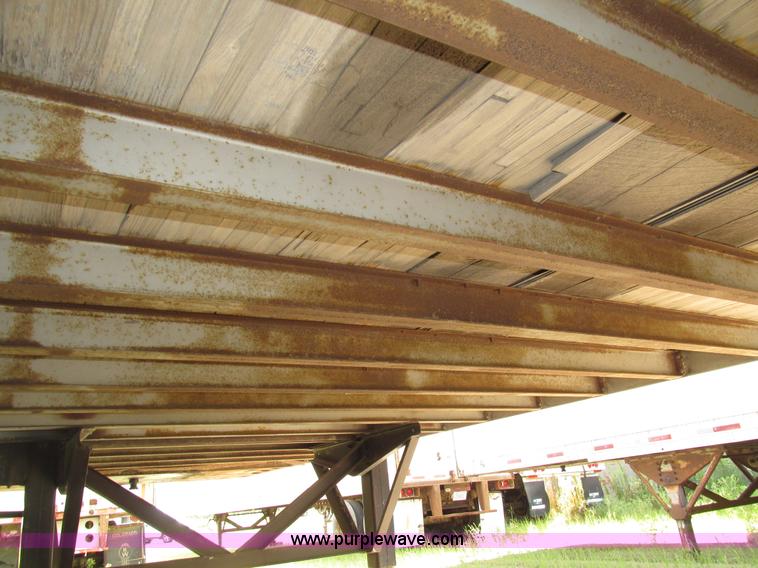 image for item H1246 1975 Fruehauf FB9-F2-45 dry van trailer