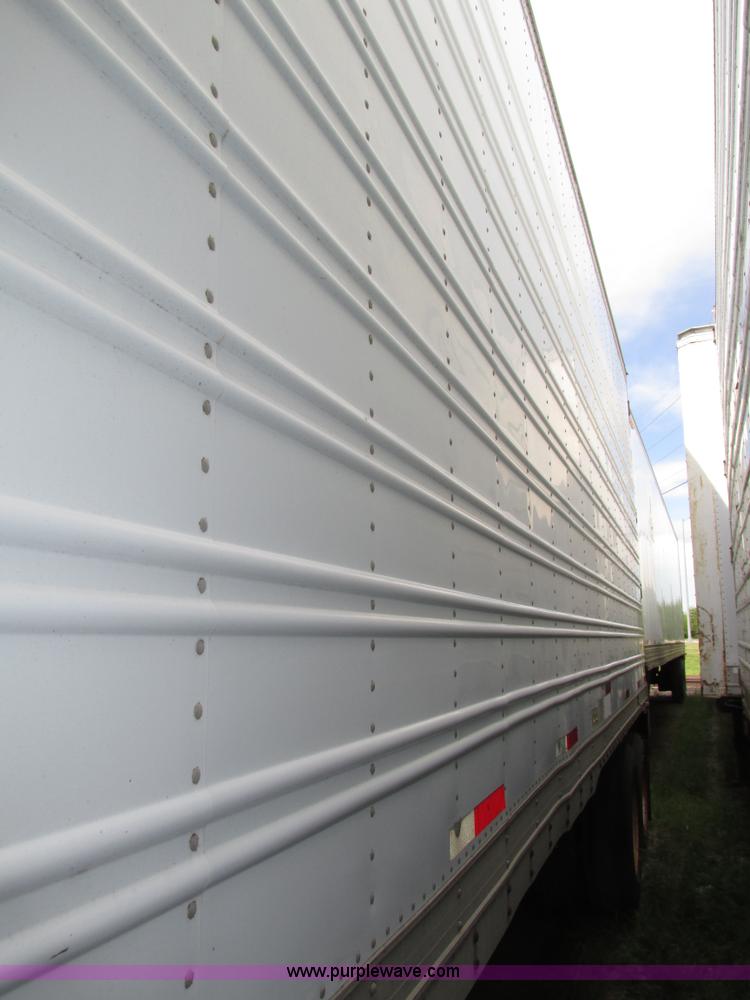 image for item H1250 1986 American A453W dry van trailer