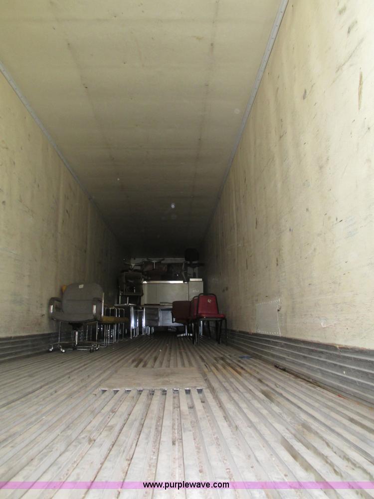 image for item H1250 1986 American A453W dry van trailer