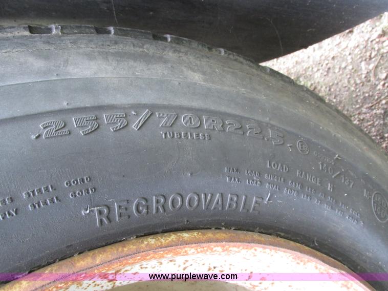 image for item H1250 1986 American A453W dry van trailer