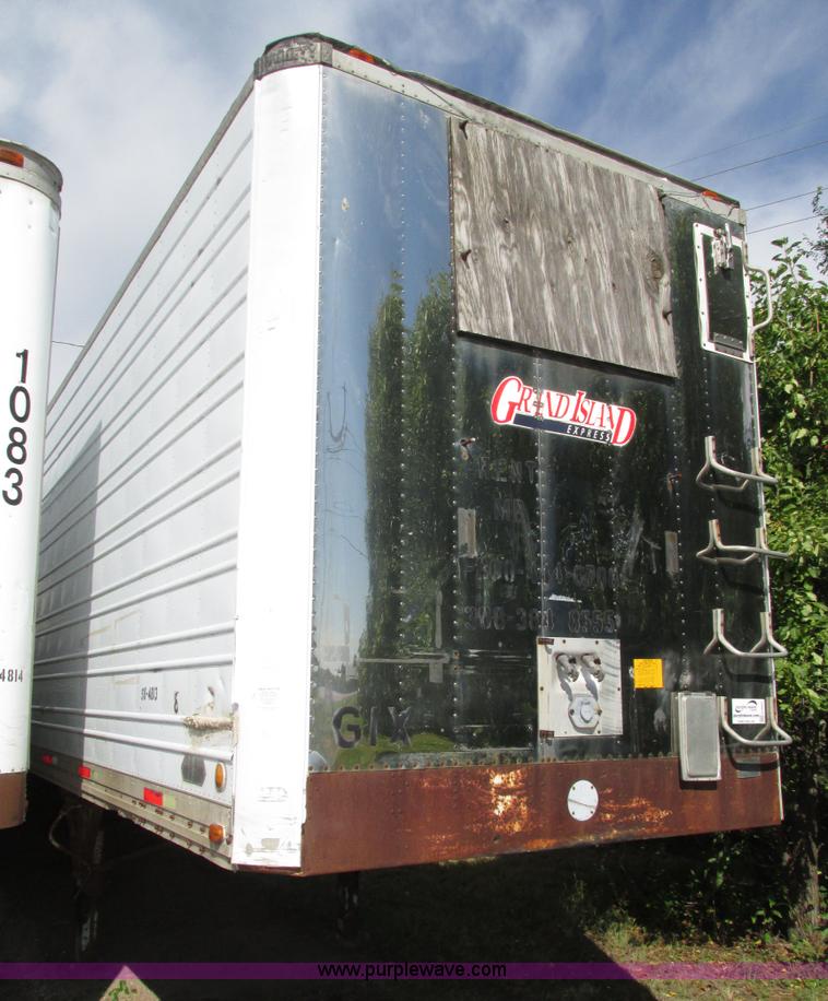 image for item H4501 1983 Utility VS2RS dry van trailer