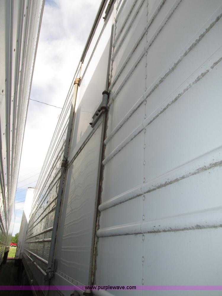 image for item H4501 1983 Utility VS2RS dry van trailer