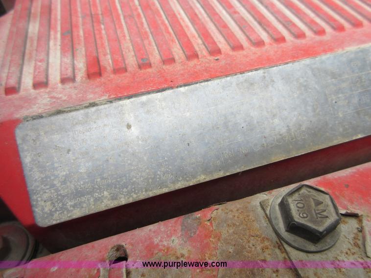 image for item I2005 2005 International 9900i semi truck