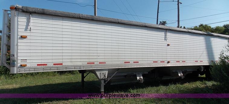 image for item J2705 2007 Timpte double hopper grain trailer