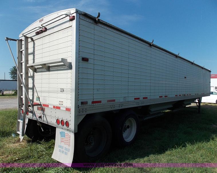 image for item J2705 2007 Timpte double hopper grain trailer