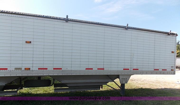 image for item J2705 2007 Timpte double hopper grain trailer