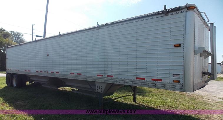 image for item J2705 2007 Timpte double hopper grain trailer