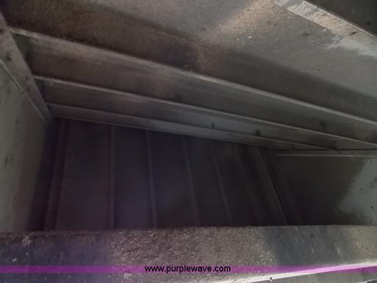 image for item J2705 2007 Timpte double hopper grain trailer