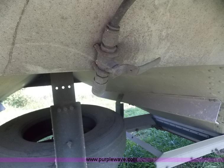 image for item J2705 2007 Timpte double hopper grain trailer